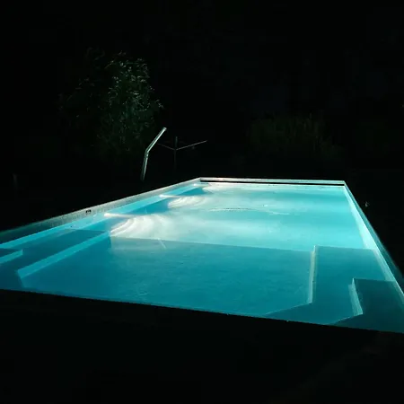 Tatil Evi Maison Charmante Avec Piscine Privee A Saint-georges-de-pointindouxc Saint-Georges-de-Pointindoux