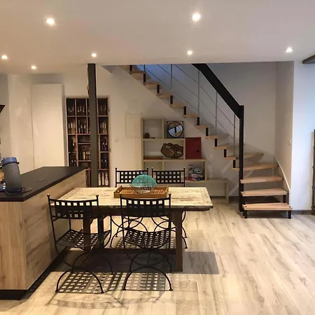 Maison Charmante Avec Piscine Privee A Saint-georges-de-pointindouxc Tatil Evi *