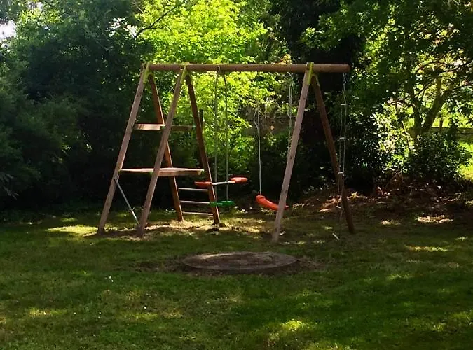 Maison Charmante Avec Piscine Privee A Saint-georges-de-pointindouxc Dom wakacyjny