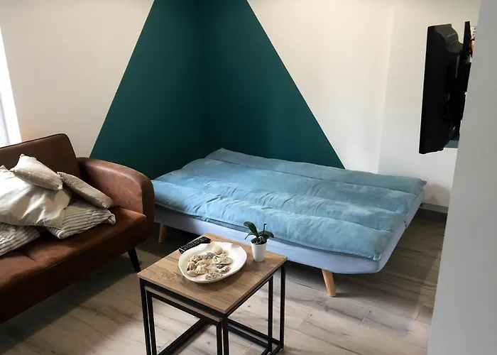 Maison Charmante Avec Piscine Privee A Saint-georges-de-pointindouxc Дом отдыха Saint-Georges-de-Pointindoux