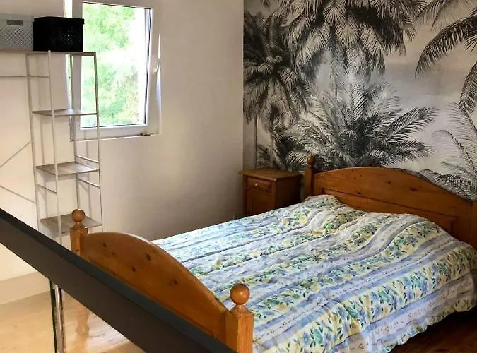 Maison Charmante Avec Piscine Privee A Saint-georges-de-pointindouxc Dom wakacyjny Saint-Georges-de-Pointindoux